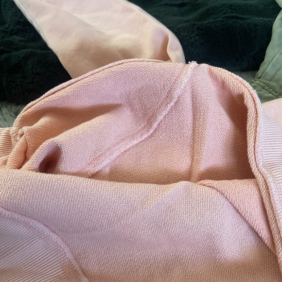 Universal thread size M long sleeve sweatshirt pullover light orange - Picture 9 of 13